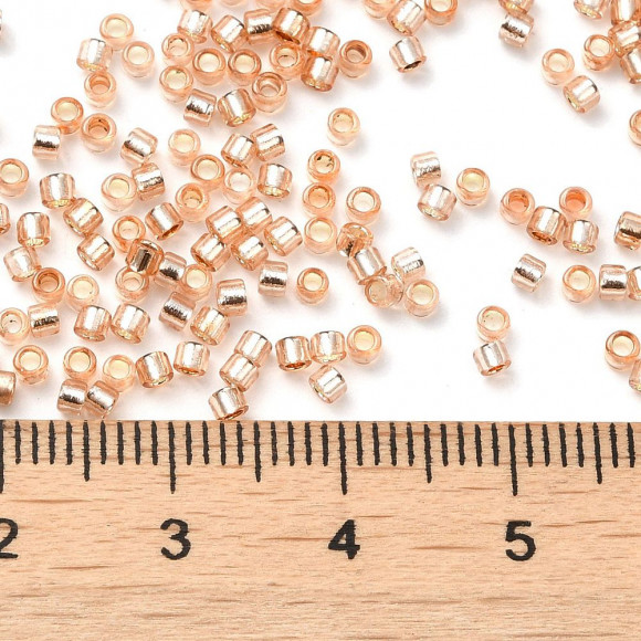 SMGE бисер Т-123 цилиндр Cornsilk 1.5х2мм цена за 10г 
