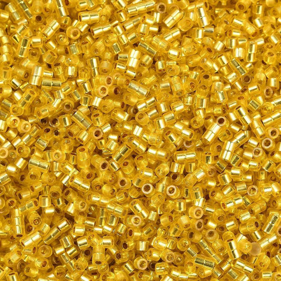 SMGE бисер Т-206 цилиндр Gold Line 1.3мм цена за 10г SMGE бисер Т-206 цилиндр Gold Line 1.3мм цена за 10г
