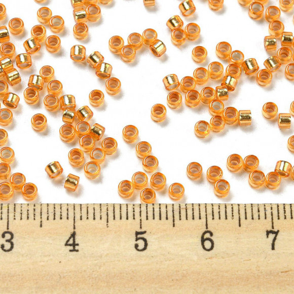 SMGE бисер Т-049 цилиндр Orange 2х2.5мм цена за 10г SMGE бисер Т-049 цилиндр Orange 2х2.5мм цена за 10г